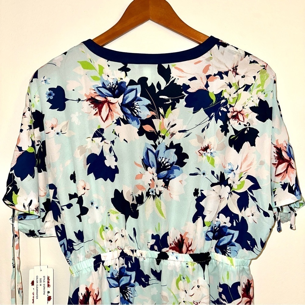 The Pioneer Women Blue Floral Top Size Medium - Picture 8 of 11